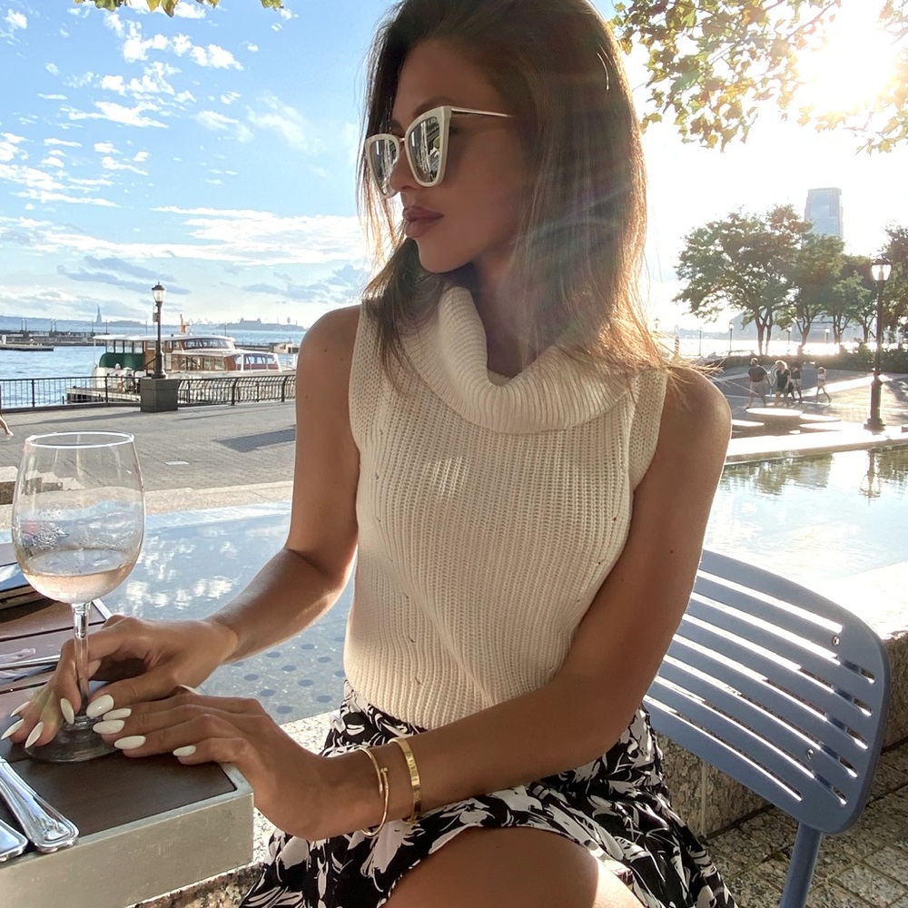 Sleeveless White Sweater Top